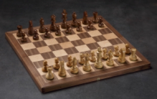 Luxuous foldable chess set (walnut/ maple) - 35 mm